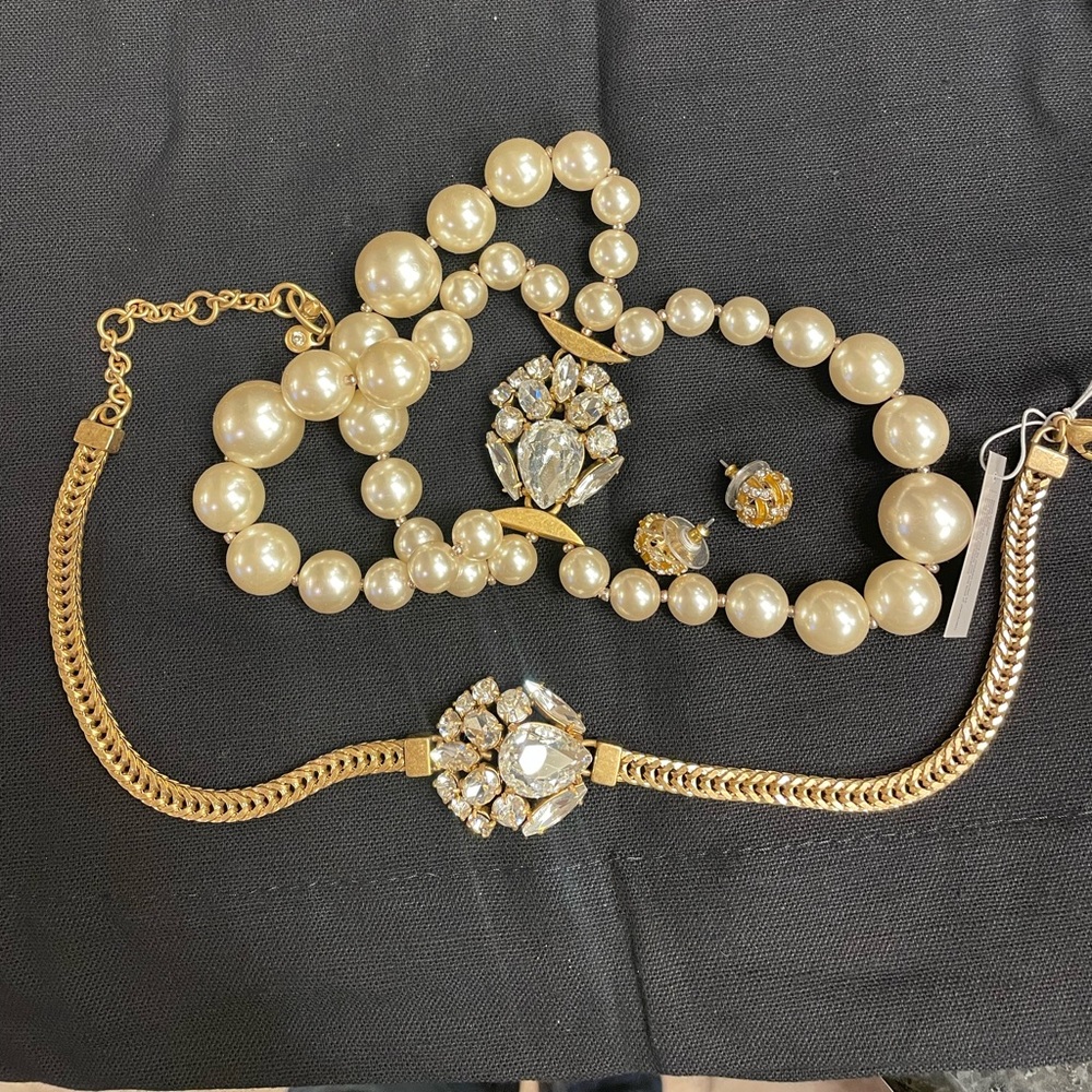 NWOT CAbi Contessa Necklace and Vintage Studs